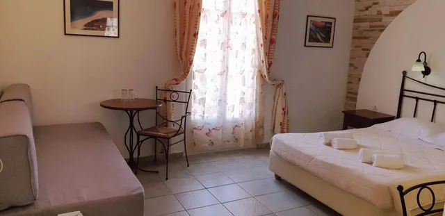 جناح جونيور سوبيريور بإطلالة على البحر، Naxos Palace 1/2