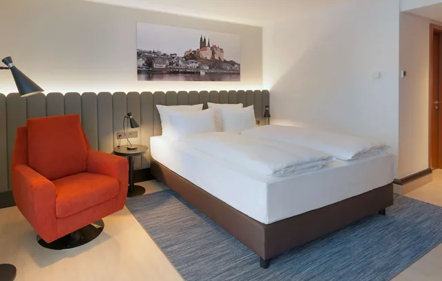 غرفة بريميوم بسريرين منفصلين في المبنى الرئيسي، Radisson Blu Park Hotel Conference Centre Dresden Radebeul 7/10