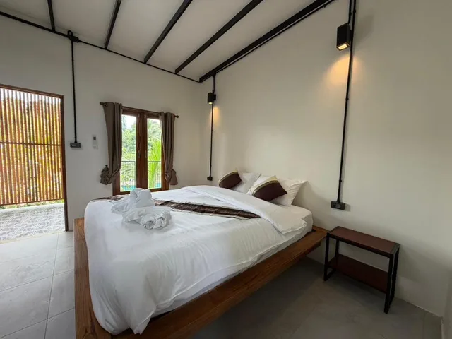 Room, King Bed, Superior Building، Mountain Blue Cottage 2/10