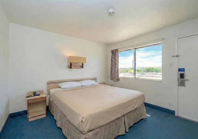 غرفة بسرير كينج، Signature Inn Socorro 1/2