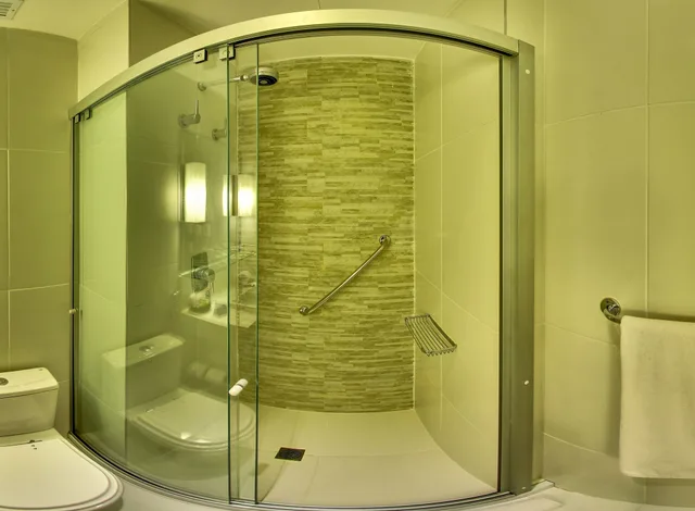 غرفة بزنس بسرير كينج، Quality Hotel Sao Caetano 4/6