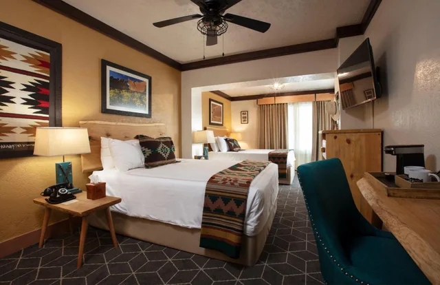 غرفة ديلوكس بسرير مزدوج، El Rancho Hotel 8/10