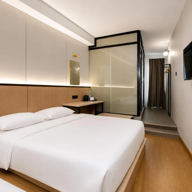 غرفة بريميوم ثلاثية، Ming Paragon Hotel 1/8