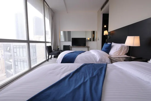 غرفة بسريرين منفصلين بشرفة، Boho Boutique Hotel Amman 1/5