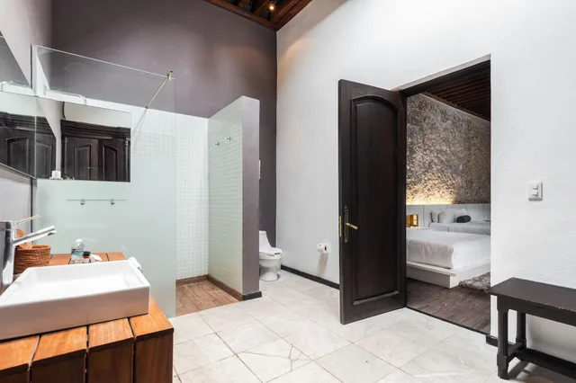 Master, King Bed، Meson de Santa Rosa Luxury Hotel 6/6