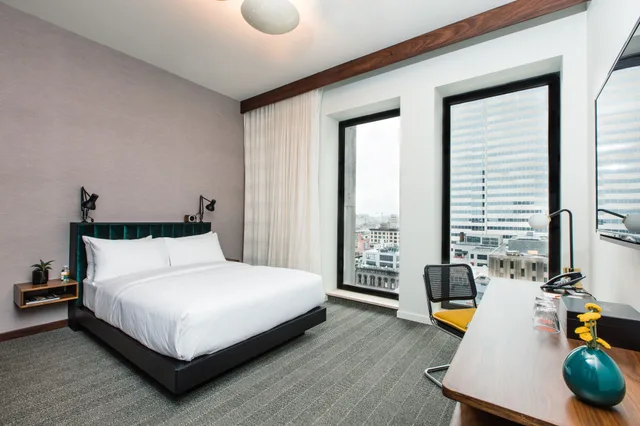 جناح بسرير كينج، Fairlane Hotel 2/4