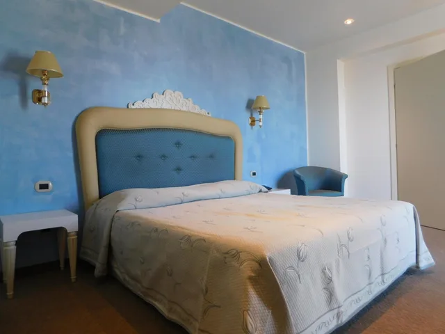 غرفة رباعية بشرفة، Palace Hotel la Conchiglia D Oro 3/10