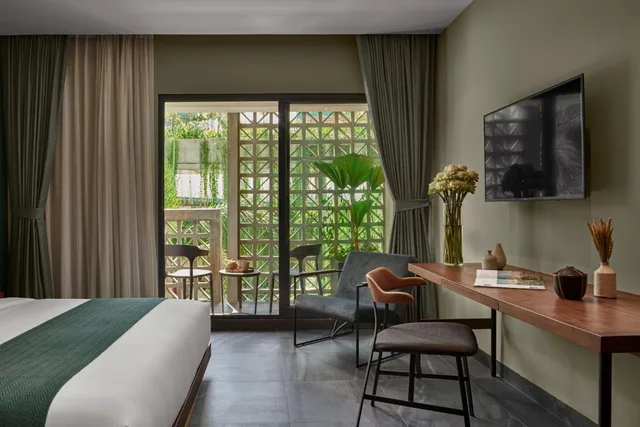 غرفة سوبيريور بإطلالة على المسبح، Baitong Hotel And Resort Phnom Penh 1/5
