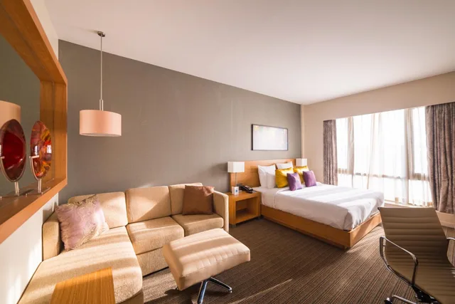 Superior, King Bed, Sofa, Laundry، Novotel Lucknow Gomti Nagar 2/6