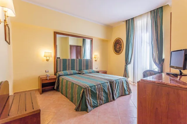 غرفة قياسية بسرير مزدوج أو سريرين منفصلين، Raeli Hotel Noto 2/10
