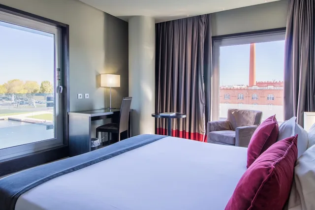 Premium Ria View Twin، Melia Ria Aveiro 1/9