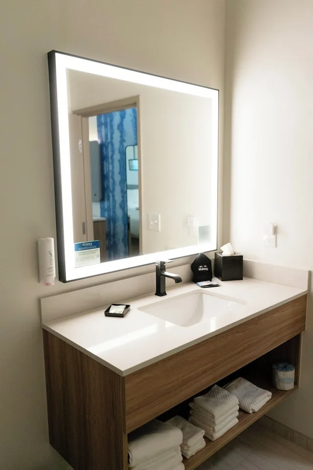 غرفة بسرير كينج لذوي الإعاقة، Sleep Inn & Suites Savannah Tennessee Riverfront 10/10