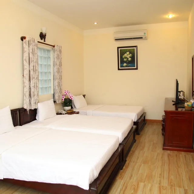family, Minh Tam Hotel And Spa 1/7