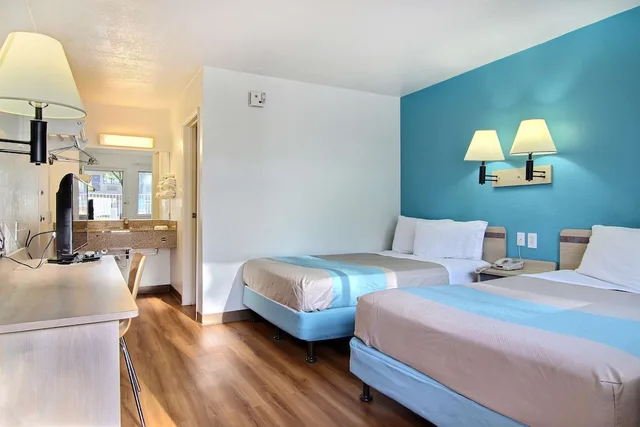 غرفة ديلوكس بسريرين مزدوجين، Motel6 Lubbock, TX 3/5
