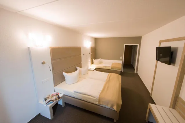 Comfort, Triple, Confour Hotel 5/10