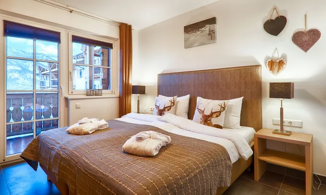 شقة بسريرين مزدوجين وسرير بطابقين بشرفة بغرفتي نوم، Avenida Mountain Resort Kaprun 2/5