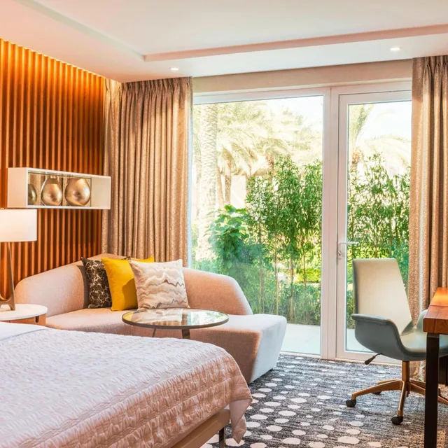 Meridien Club, Garden View, Executive Lounge Access، Le Meridien Dubai Hotel and Conference Centre 1/8