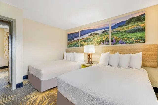 جناح بسريرين مزدوجين بغرفتين، Days Inn by Wyndham Cortez 1/7