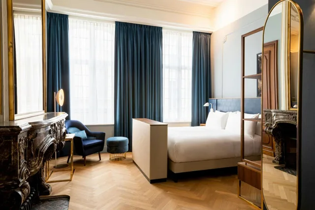 Sapphire, Deluxe، Sapphire House Antwerp, Autograph Collection 1/8