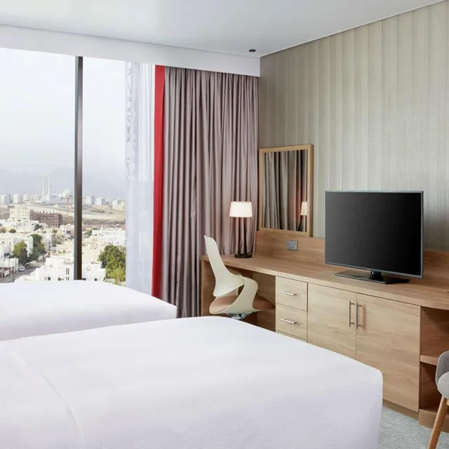 غرفة سوبيريور بسرير فردي، Hilton Garden Inn Muscat Al Khuwair 1/6