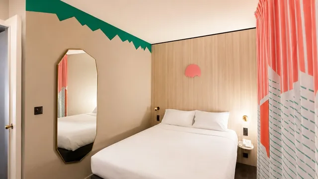 غرفة قياسية بسرير كوين مع أريكة، Kyriad Clermont Ferrand Sud La Pardieu 4/6