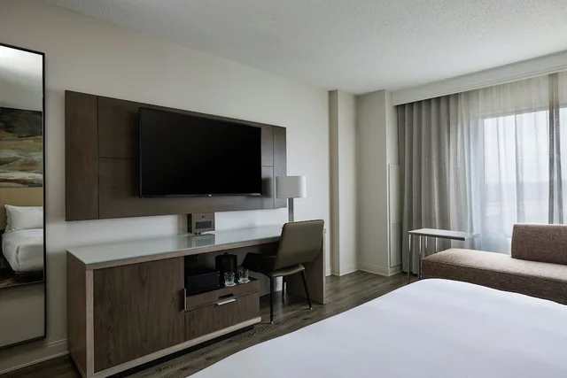 غرفة ركنية بسرير كينج، Marriott Meadowview Conference Resort Convention Center 8/10