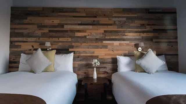 Family, 3 Double Beds, Hacienda Los Picachos 3/3