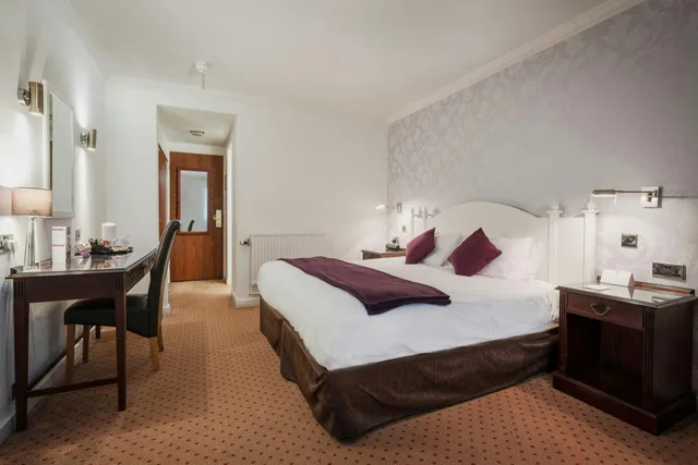 غرفة قياسية بسرير مزدوج، The Oaks Hotel 3/4