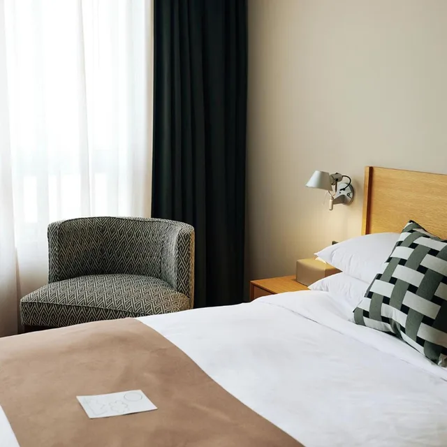 East, Double Bed, Bathtub، La Casa Hotel Seoul 4/6