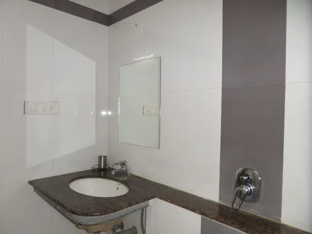 غرفة ديلوكس بسرير كينج، Hotel Kaka's Sai Krupa 3/3