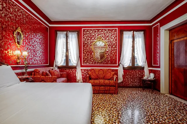 جناح جونيور بإطلالة على القناة، Antica Locanda Sturion 2/10