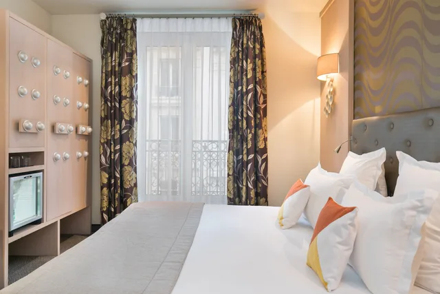 غرفة سوبيريور بسرير مزدوج أو سريرين منفصلين، Hotel Le Cardinal 3/5
