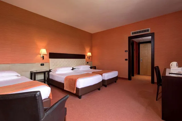 Room, Triple, 1 King and 1 Single Beds, Best Western Gorizia Palace Hotel 3/8