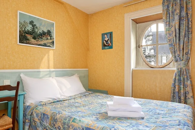 غرفة كلاسيكية مفردة بسرير مزدوج، Hotel France Et De Guise 1/2