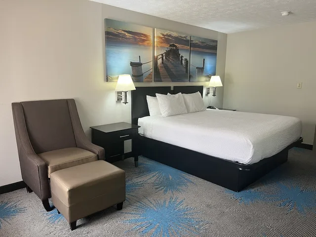 غرفة قياسية بسرير كينج لذوي الإعاقة، Days Inn by Wyndham Douglasville-Atlanta-Fairburn Road 5/10