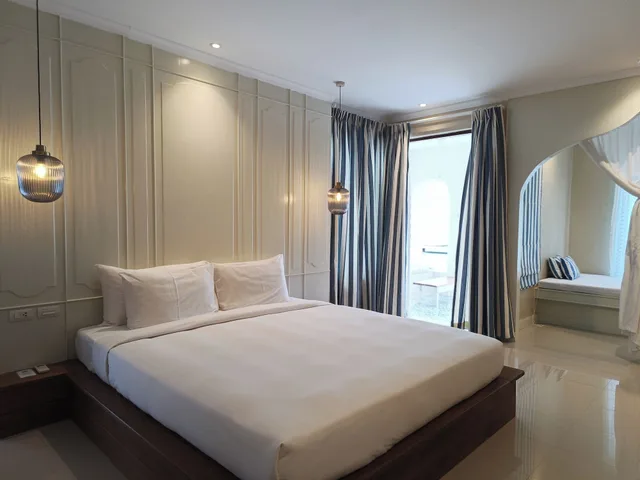 Quayside, Suite, King Bed, Riverside, Bathtub, River View، The Oia Pai Resort And Spa 4/10