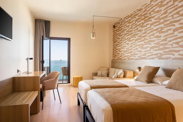 غرفة سوبيريور بسرير مزدوج أو سريرين منفصلين بإطلالة على البحر، Hotel Playa Mallorca 2/10