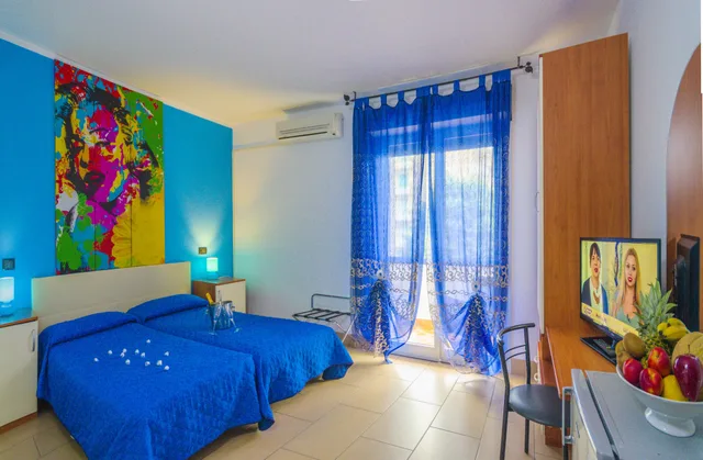 Room, Double Bed, Balcony, Villa Del Mar 2/8