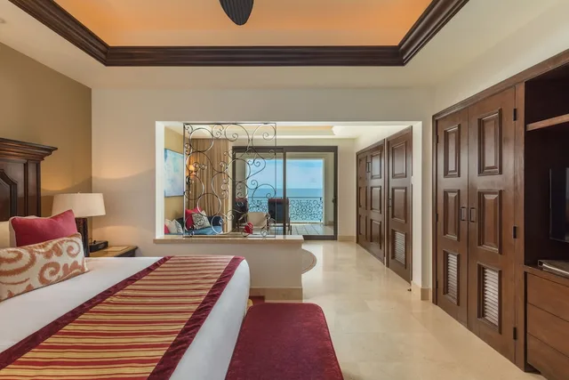 Grand, Studio, King Bed, Queen Murphy Bed، Grand Solmar Lands End Resort and Spa 2/3