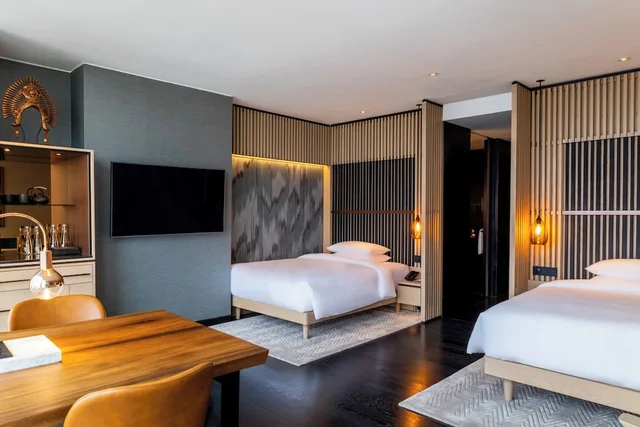 Standard, Twin Beds, Skyline View، Park Hyatt Jakarta 1/4