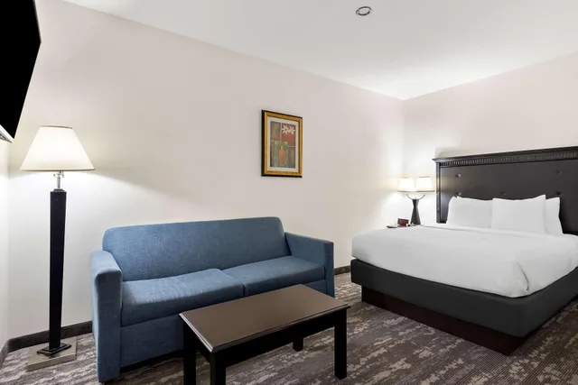 غرفة ثلاثية بسرير كوين، Best Western Saluki Inn 3/5