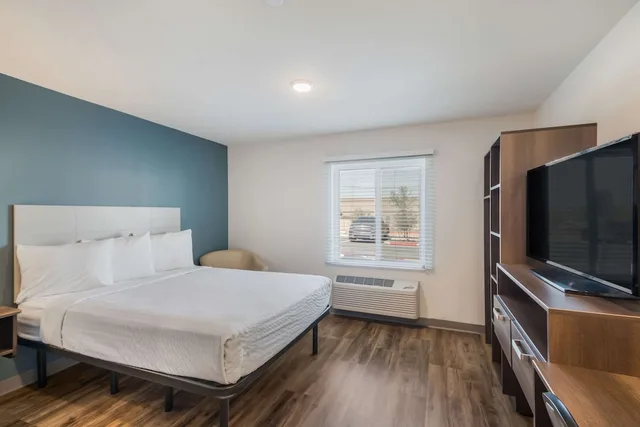 غرفة أساسية بسرير كوين لذوي الإعاقة، WoodSpring Suites Round Rock - Austin North 1/5