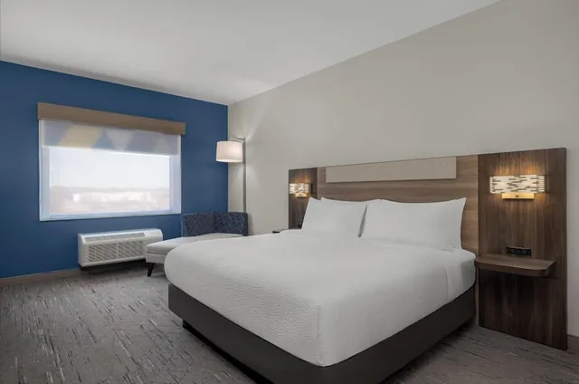 Holiday Inn Express & Suites Huntsville Northeast by IHG، هنتسفيل 15/50