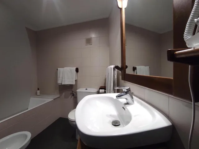 غرفة قياسية مفردة بشرفة، SNO Hotel Bielsa 4/4