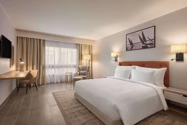 جناح سوبيريور بسرير كينج بغرفة نوم واحدة، Radisson Residences Cairo Heliopolis 2/7