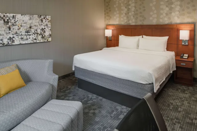 غرفة ديلوكس بسرير كينج بحوض استحمام لذوي الإعاقة، Sonesta Select Seattle Bellevue Redmond 1/3