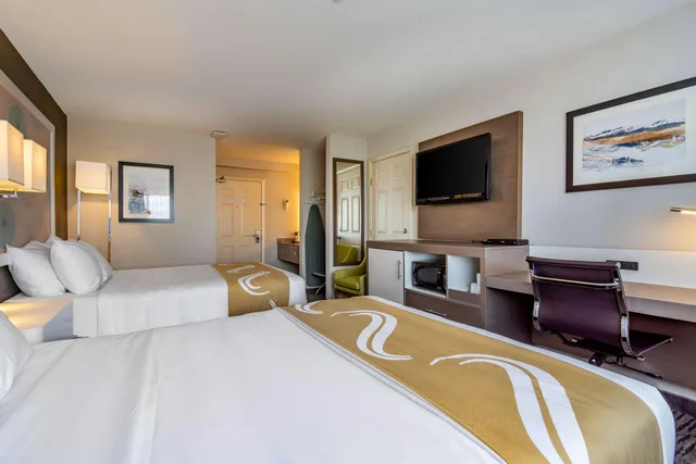 غرفة بسريرين كوين، Quality Inn Kamloops 1/3