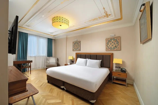 جناح بسرير كينج وسرير فردي، Golden Age Hotel Taksim 3/6