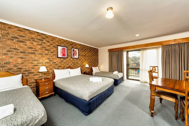 غرفة عائلية بسرير كوين، Hume Country Motor Inn Albury 2/3