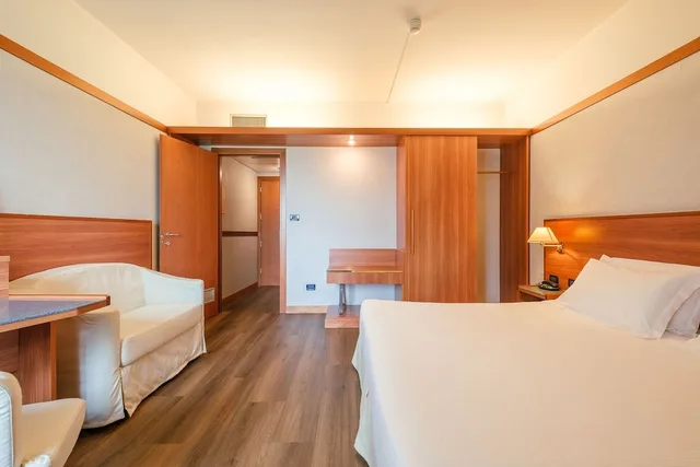 غرفة ثلاثية بسرير كوين وسرير فردي، Shg Hotel Bologna 5/10